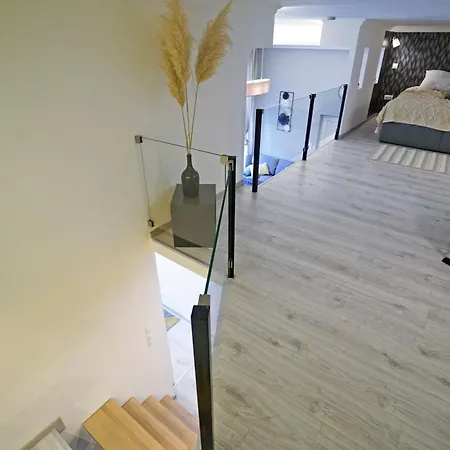 Majestic Loft With Two Bedroom By The Synagogue アパート