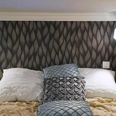 Majestic Loft With Two Bedroom By The Synagogue Apartamento