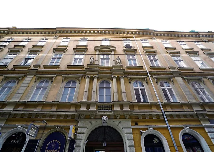 Majestic Loft With Two Bedroom By The Synagogue Appartement Budapest