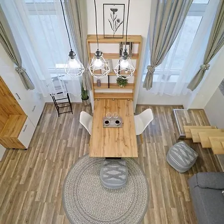 Onyx Apartment