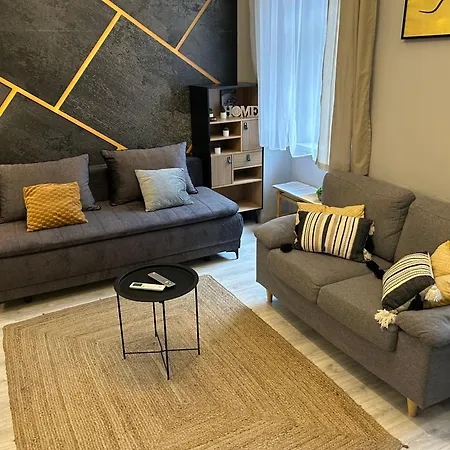 Majestic Loft With Two Bedroom By The Synagogue Appartement